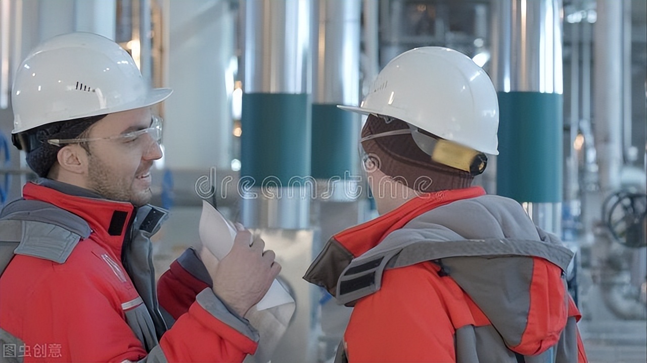 煤焦油，白油，环烷油之间的区别？白油属于植物油燃料油吗？