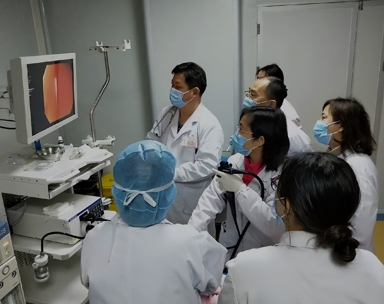 无痛胃镜与普通胃镜的区别有哪些,普通胃镜与无痛胃镜的区别有哪些