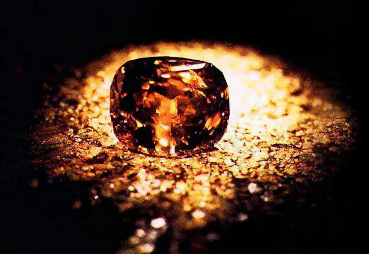 泰国的国王有实权吗,泰国国王和军方谁有实权