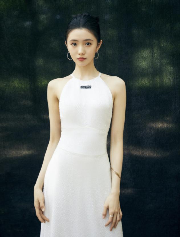 关晓彤于文文同框,于文文和关晓彤同框