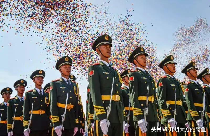 当兵三年退伍后缴费12年能退休吗,当兵2年到16年退伍感受