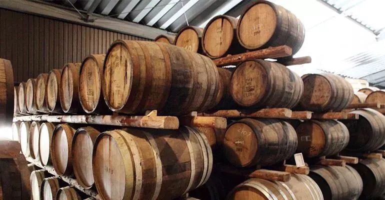 日本威士忌和茅台哪个好,山崎威士忌和茅台口感