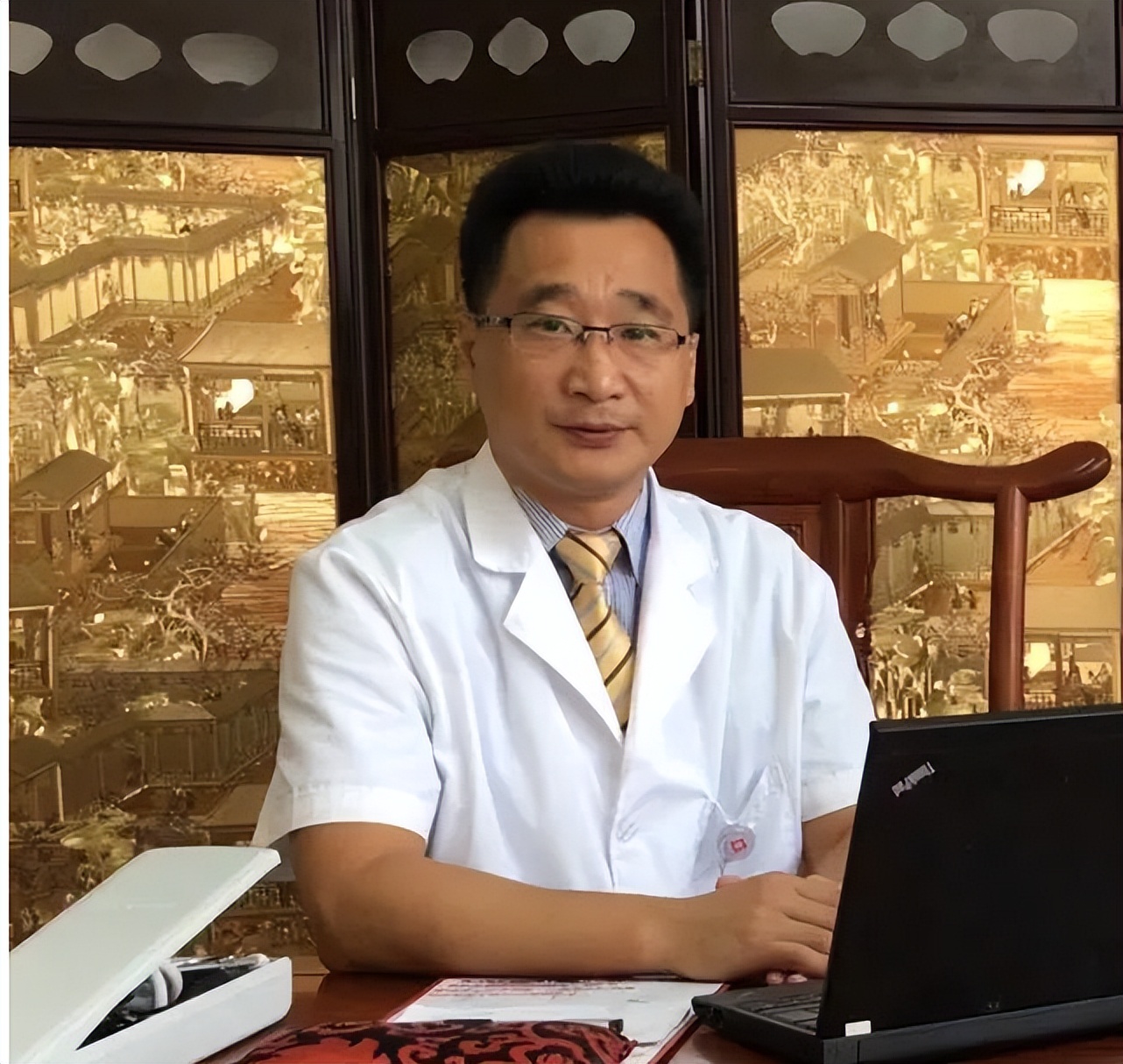 小脑萎缩性共济失调的康复治疗,遗传性小脑萎缩康复训练动作