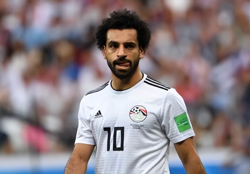 「吐槽大会」C罗离家第三话：接班梅西，复兴巴萨