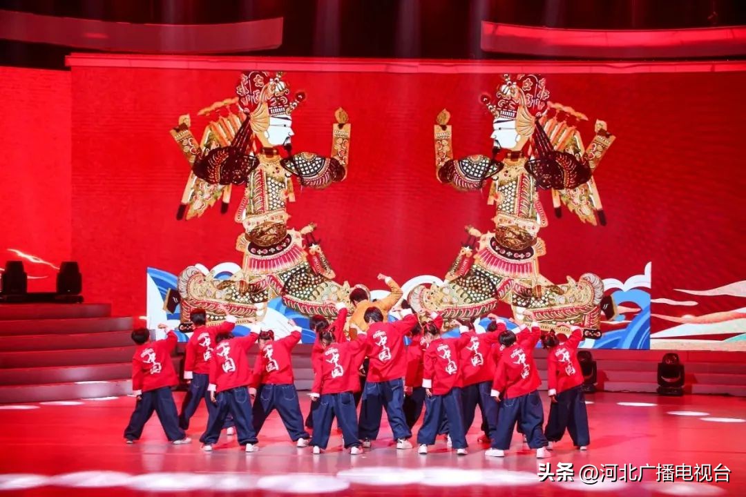 年味浓浓灯光秀,新春非遗之夜河北