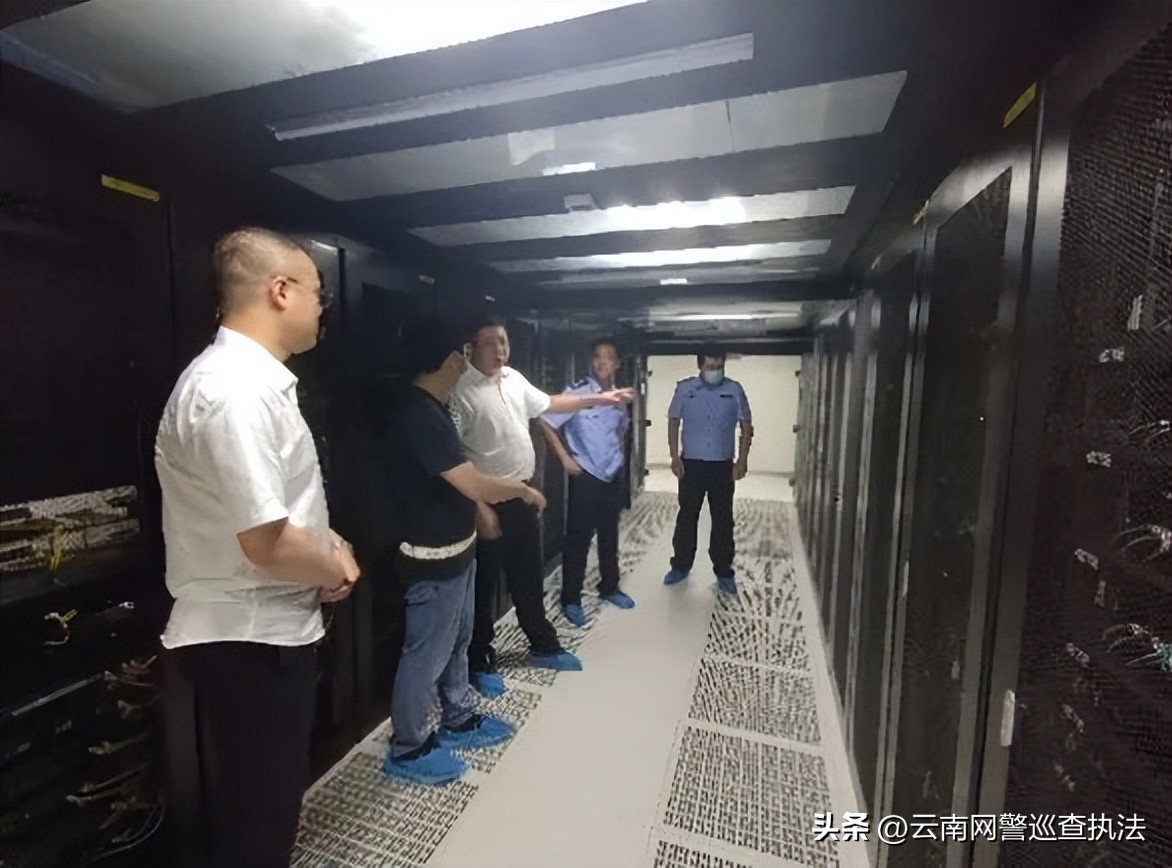 国庆我在岗执勤保平安,国庆我在岗您的安全我护航