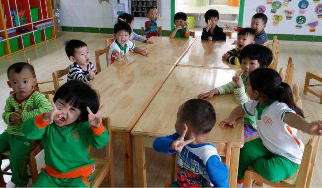 上幼儿园哭闹家长该怎么做,宝宝不爱去幼儿园每天哭闹怎么办