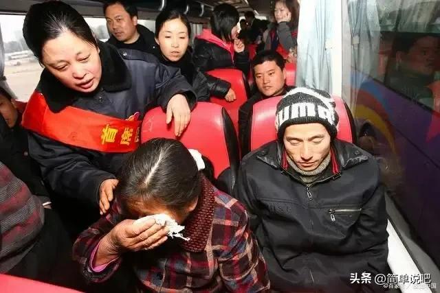 47岁犀利哥现状,当年风靡一时的犀利哥相片