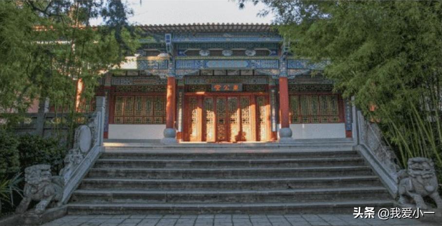 云南昆明古建筑群图,云南省昆明市官渡古镇古建筑