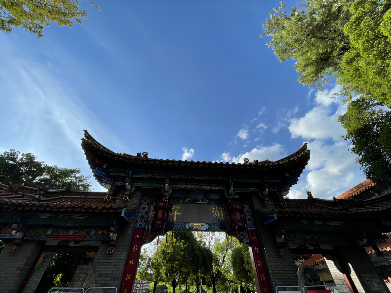 昆明一座让人流连忘返的城市,被低估的旅游城市昆明