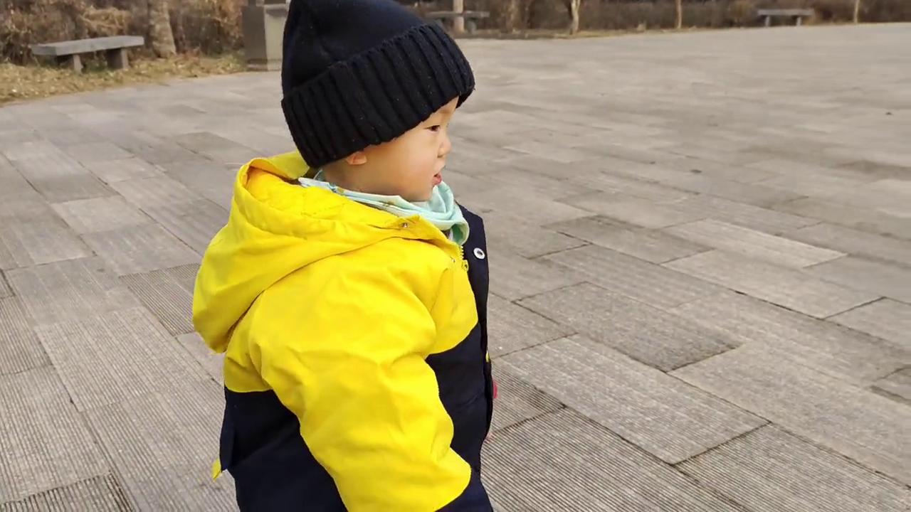 一岁半的孩子不舒服是怎么了,一岁半肠胃不舒服的症状