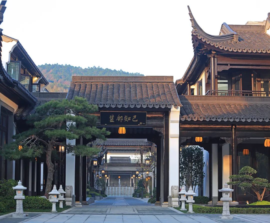 绿城瑰园杭州楼王,绿城玫瑰园环境怎么样