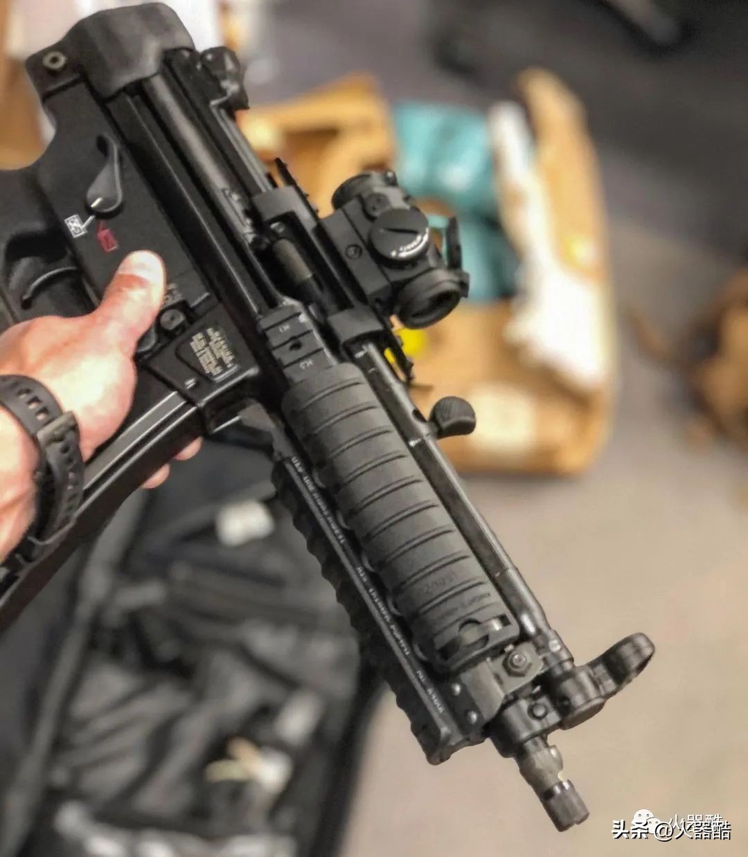 精美枪械美图,最美枪械图