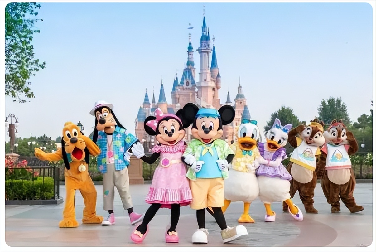 夏天迪士尼游玩攻略,夏季去上海迪士尼玩儿