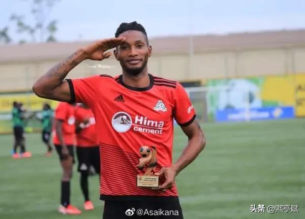 曼佐基会踢球吗,曼佐基进大名单了吗