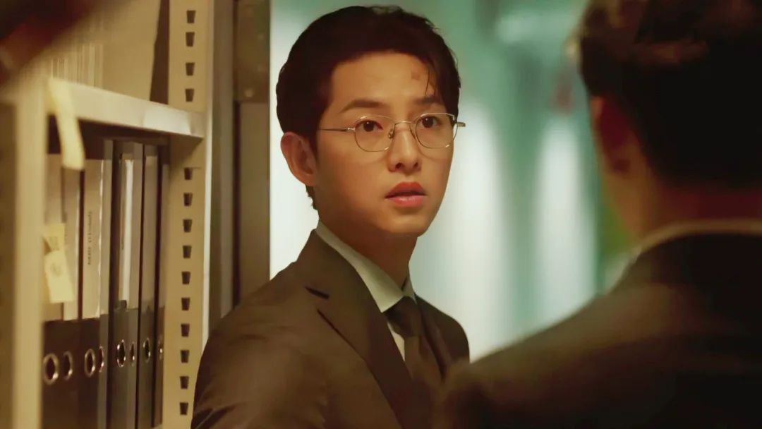 宋仲基受采访言论引争议,宋仲基韩国舆论