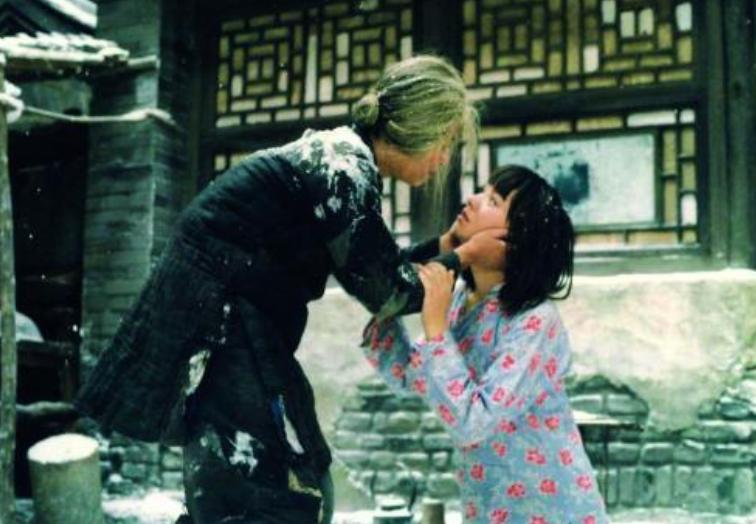 老舍和月牙儿人物分析,老舍母女沦落街头电视剧