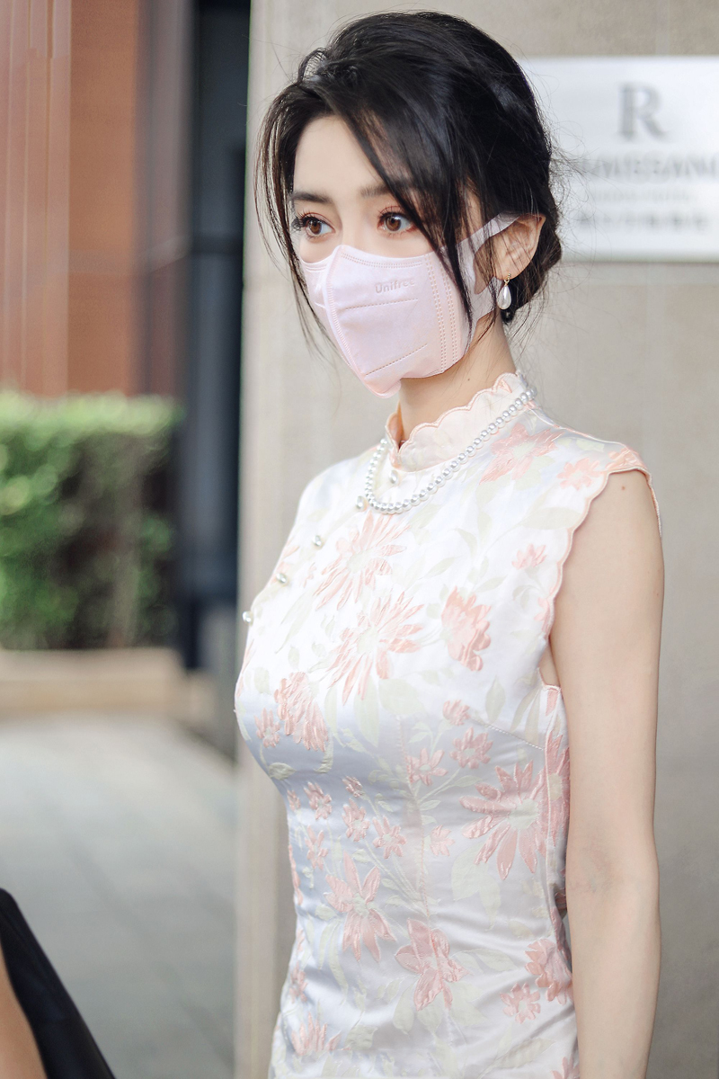 angelababy瘦的让人心疼,angelababy王牌对王牌旗袍片段