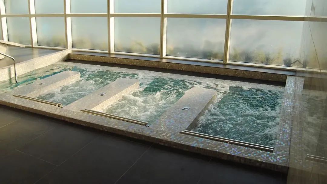 温泉泡池的正确方法,温泉泡池深度尺寸