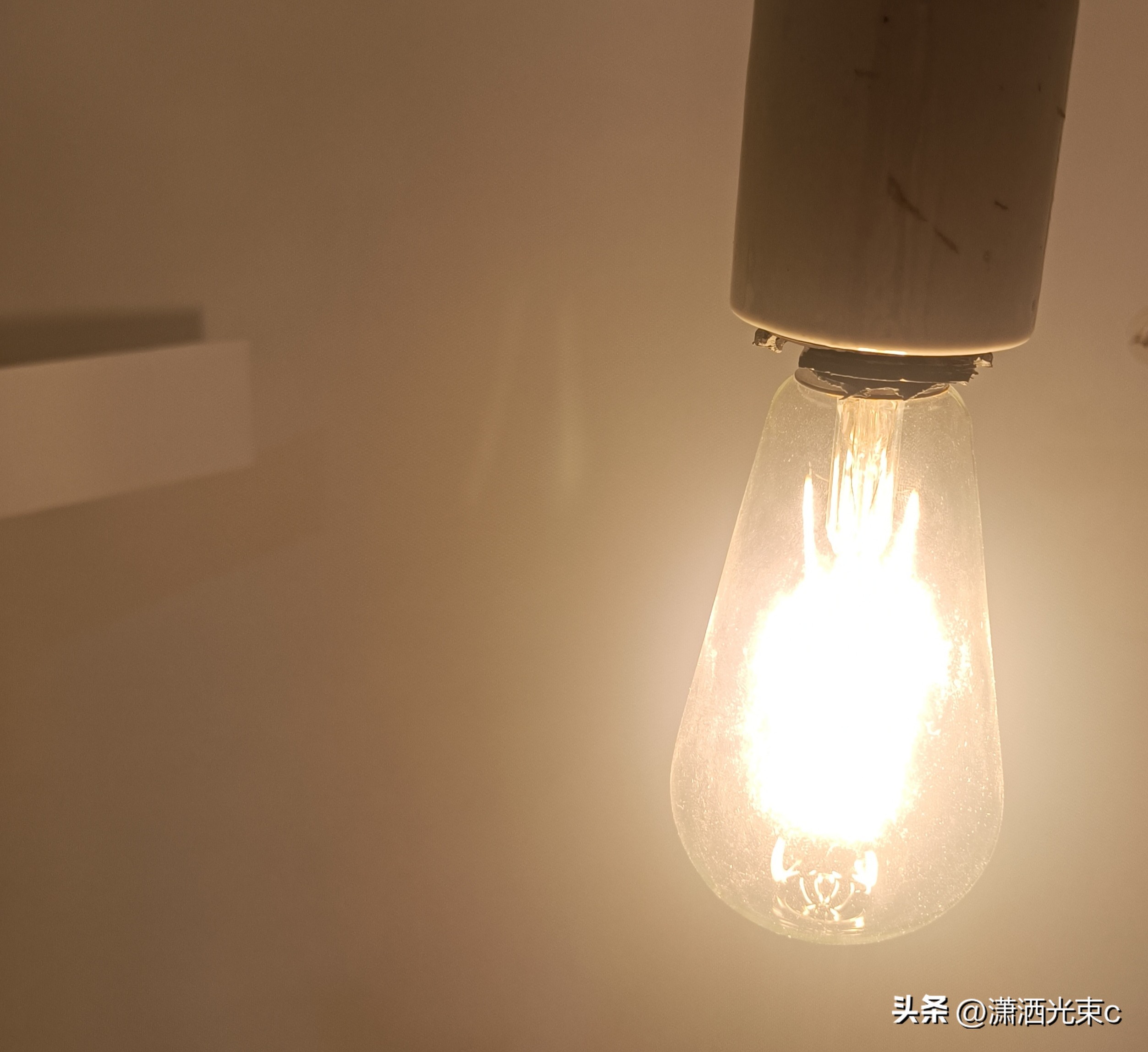 led灯白炽灯和节能灯的区别,led灯白炽灯节能灯哪种对眼睛好