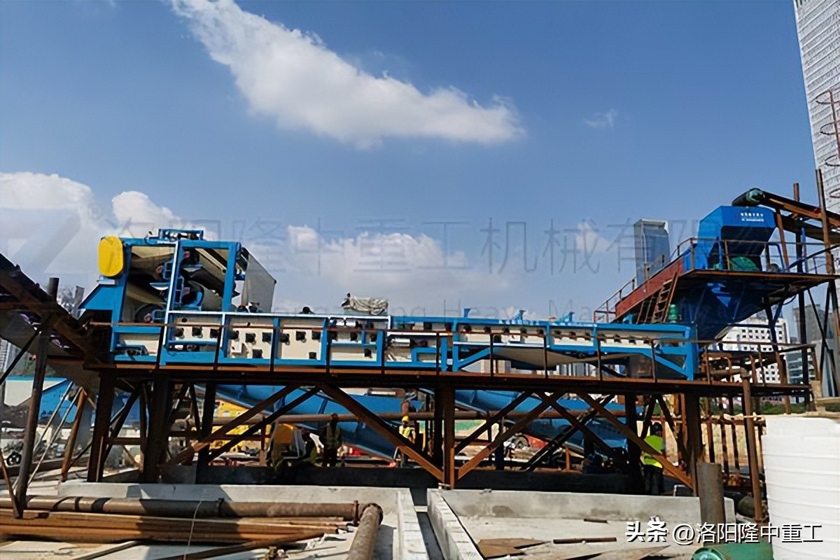 洗砂泥浆脱水设备厂家有哪些,洗沙场泥浆处理用什么设备呢