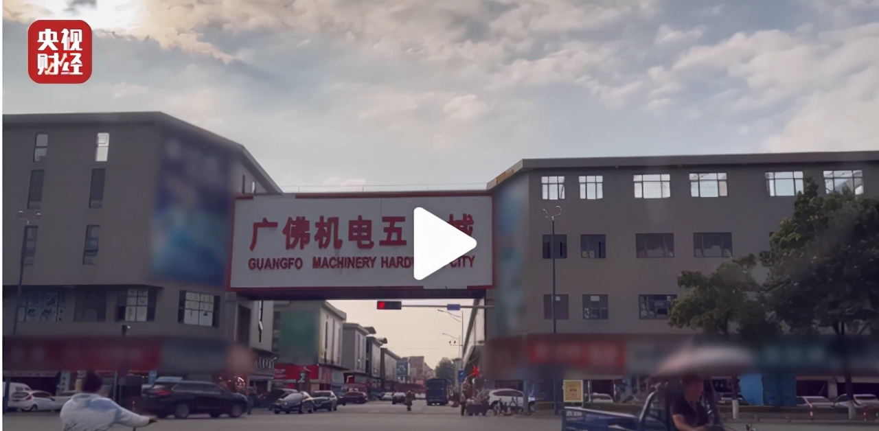 90后女孩打玻尿酸致大面积脑梗,女生打玻尿酸失明脑梗