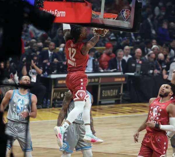 2022全明星战靴,2024年nba全明星名人赛上脚球鞋