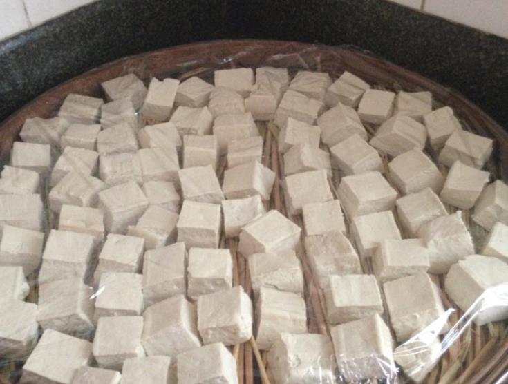 霉豆腐到底要不要上锅蒸？原来大厨是这样做的，难怪无黑毛