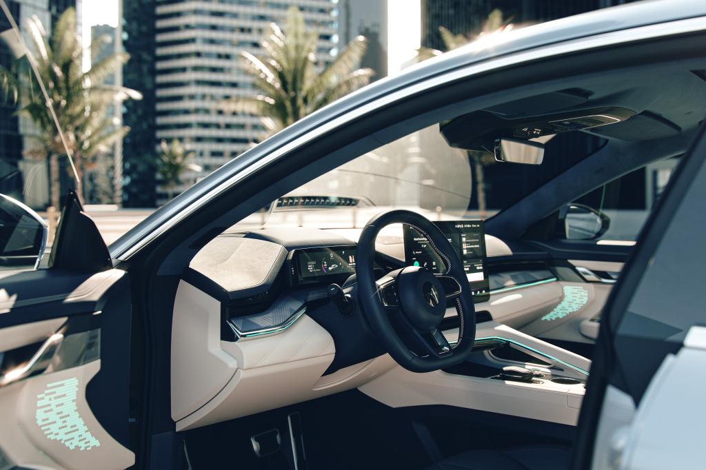 最低10.89万起！几款高颜值国产车，谁的设计最符合保时捷平替？