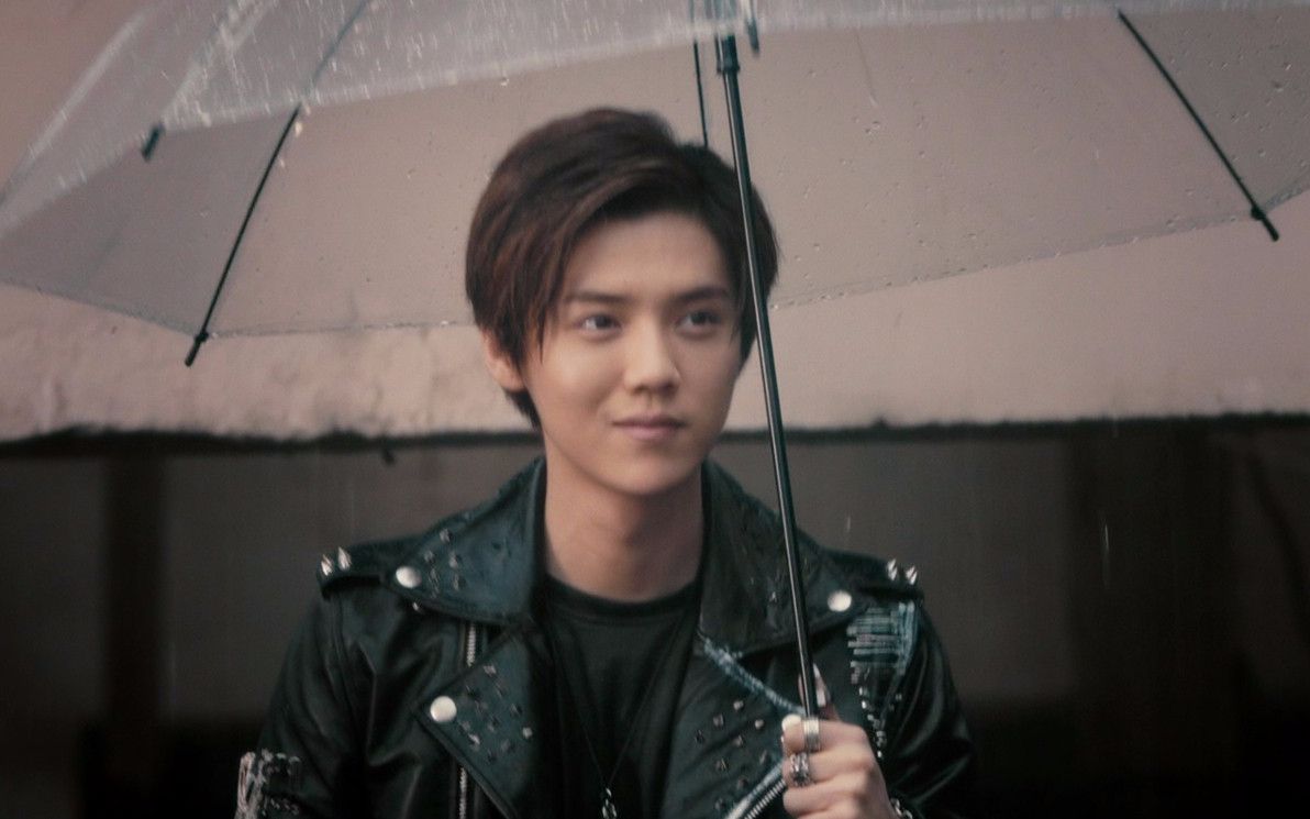 鹿晗公布恋情后为什么不减反增,鹿晗公布恋情当时的状况