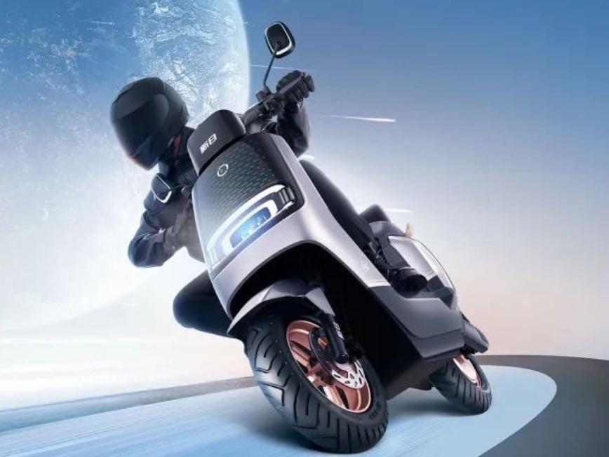 5000左右的电摩极速多少,爱玛雅迪电摩哪个好