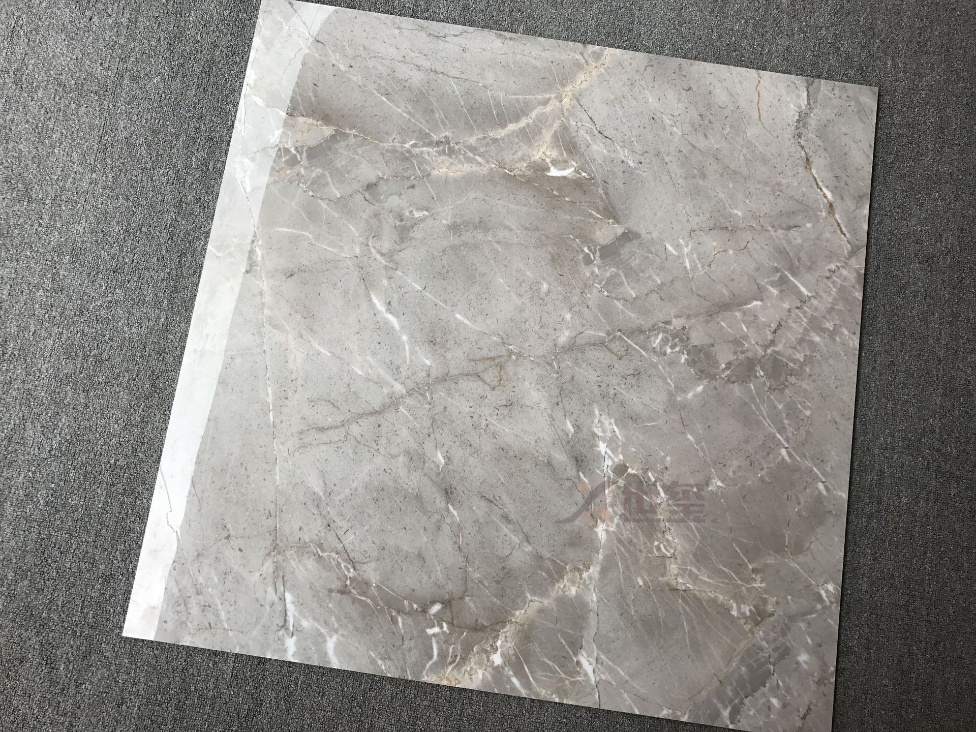 5万穷装攻略成都,5万穷装112平黑白极简