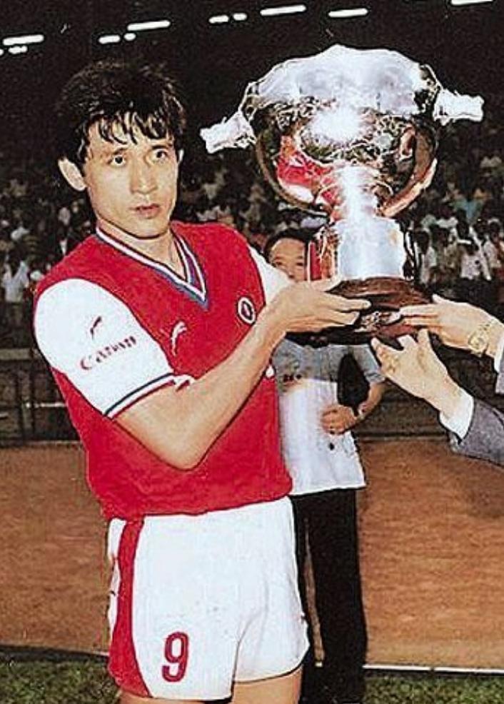 尹志强和米雪,尹志强比米雪大多少岁