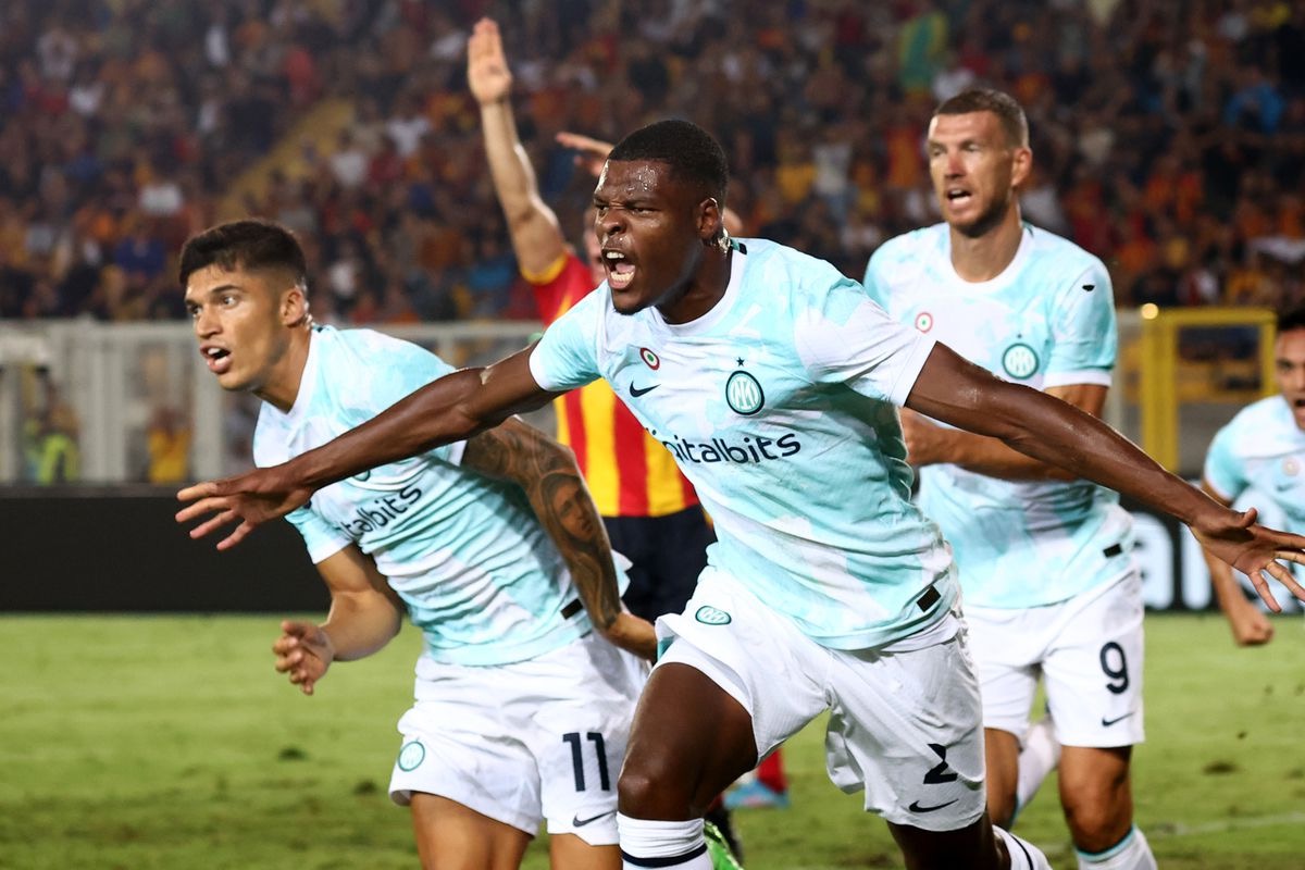 五大联赛全赛季不败,曼联3大纪录傲视欧洲五大联赛