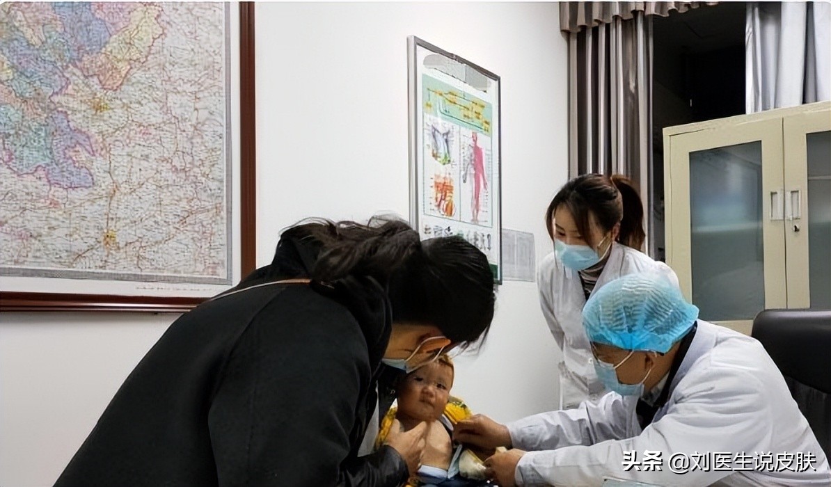 一篇文章总结：白癜风为什么边治疗边发展？分享最有效的控制方法