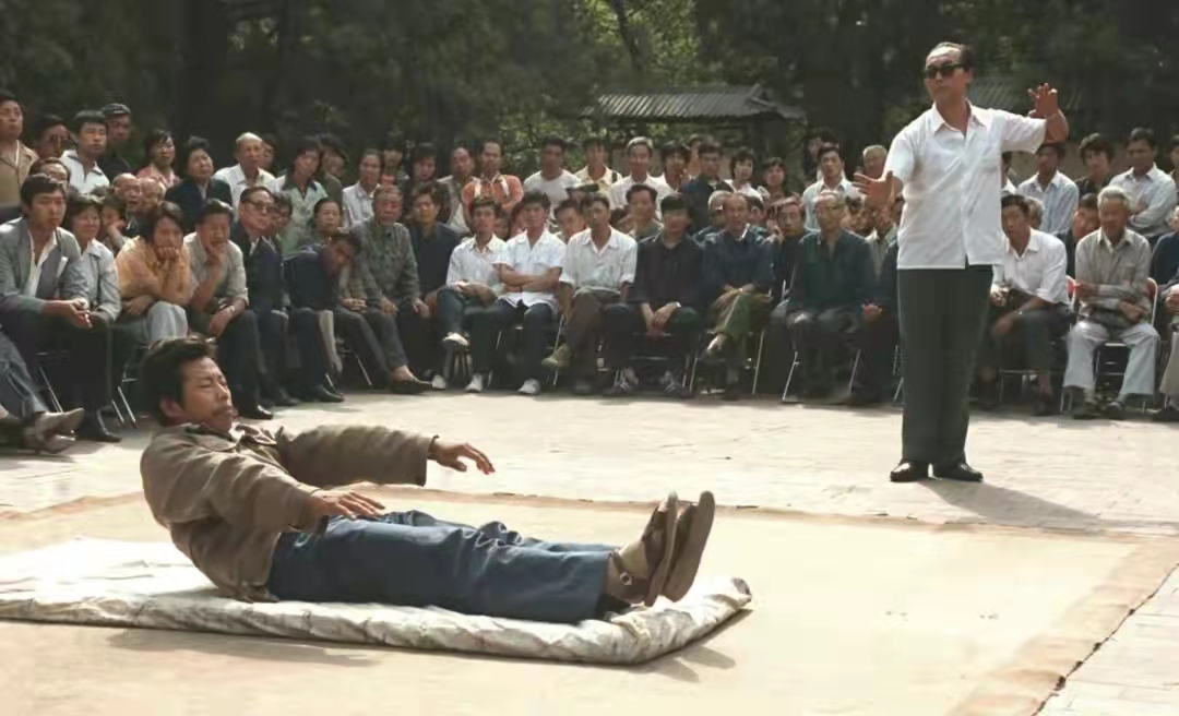 北大学霸王青松携妻隐居山林,隐居深山11年的北大生王青松