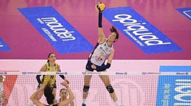 朱婷与斯坎迪奇续约到24年哪天,朱婷斯坎迪奇对战科内利亚诺