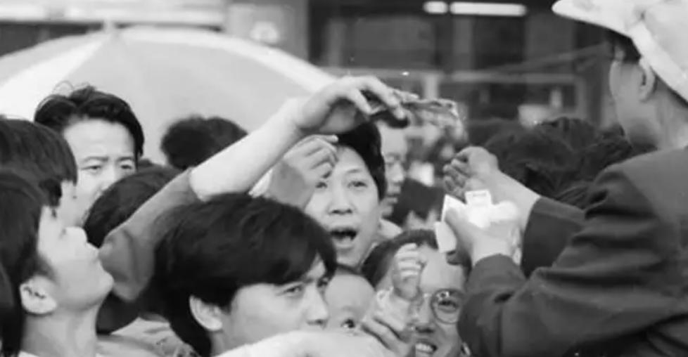 2元彩票中奖最多中多少,2元彩票中奖概率多少