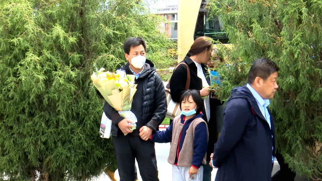 高考书写人生的机会,高考是奋斗拼搏的答卷