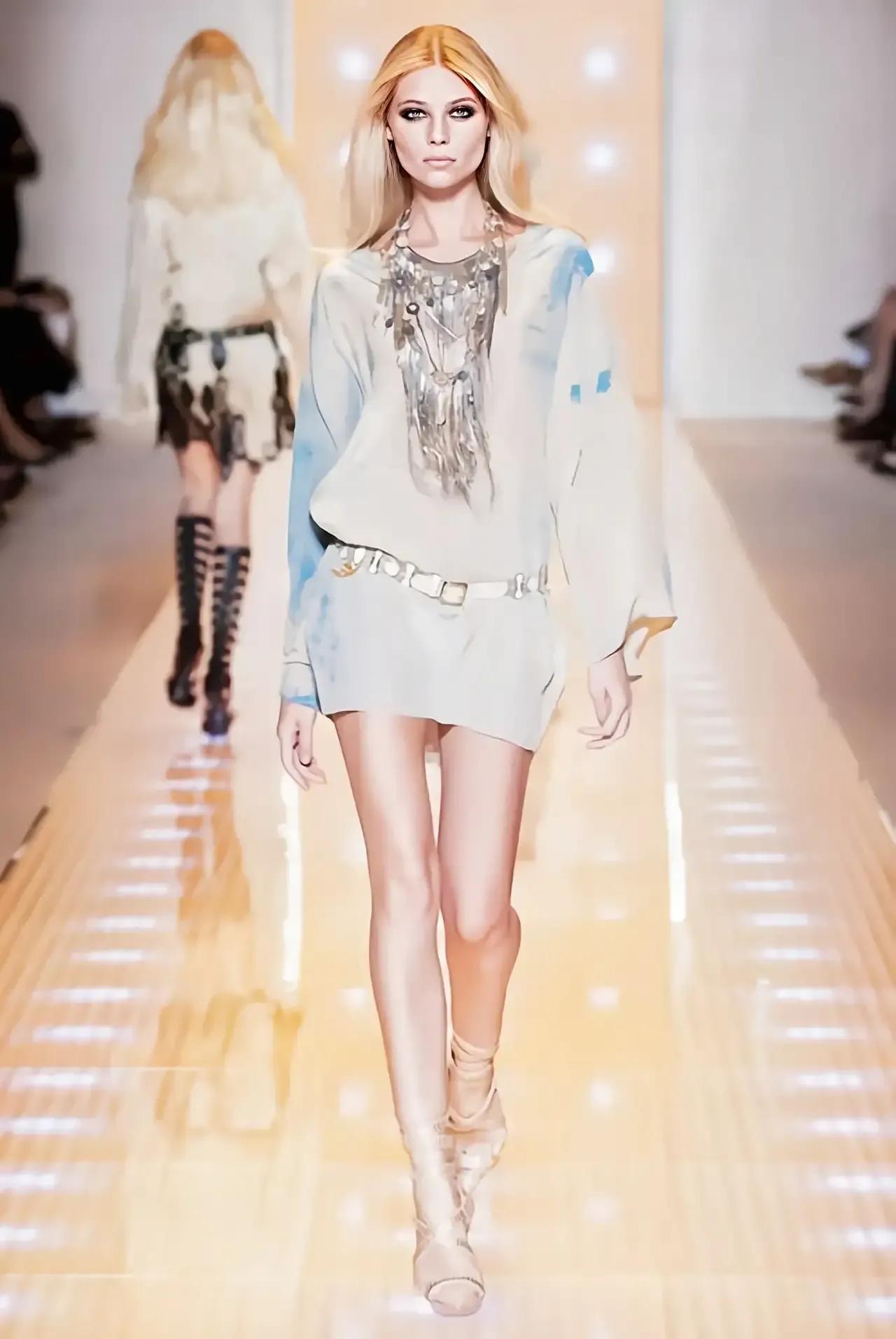 范思哲2023春夏秀场开场视频,范思哲时装秀场秋系列视频