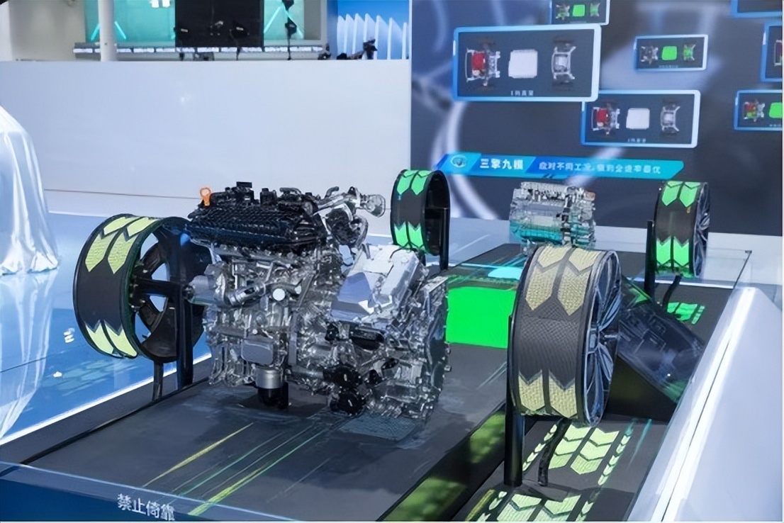 哈弗枭龙max四驱智能旗舰版实测,哈弗枭龙max在城市中试驾感受