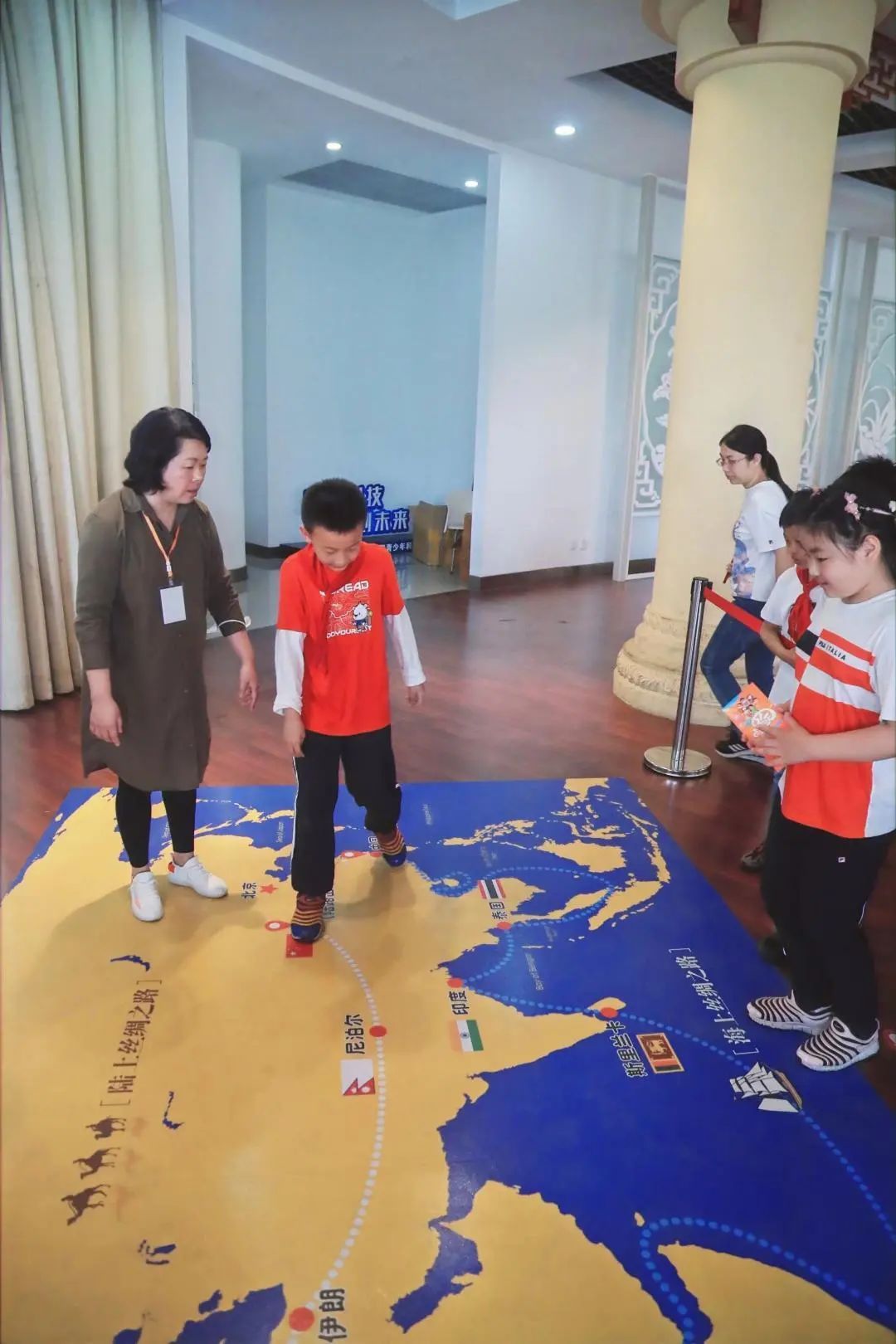 徐汇的这个嘉年华非常high！4000人涌向这片欢乐海洋！