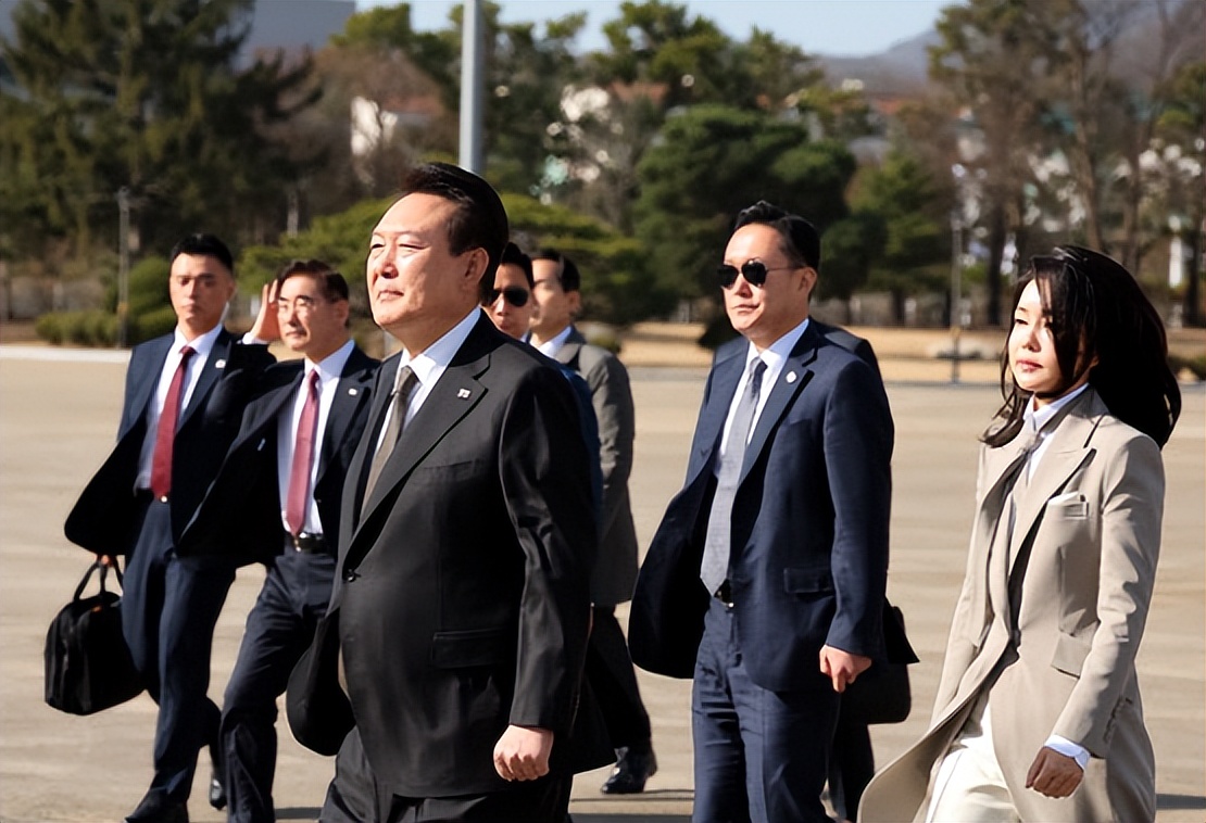 韩第一夫人访美韩服造型,韩第一夫人着装