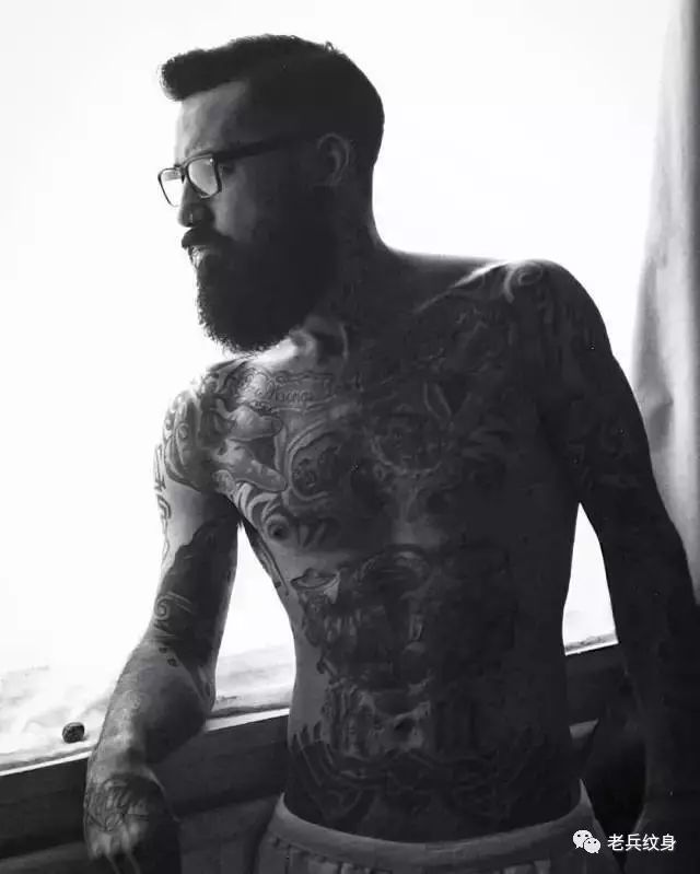 纹身增生疤痕怎么去除,纹身为什么会有增生