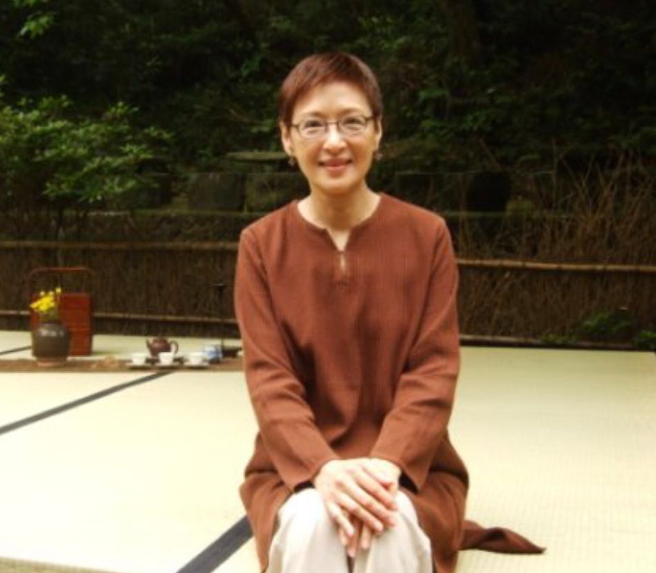 胡因梦为什么剪短发,胡因梦多少岁剪短发