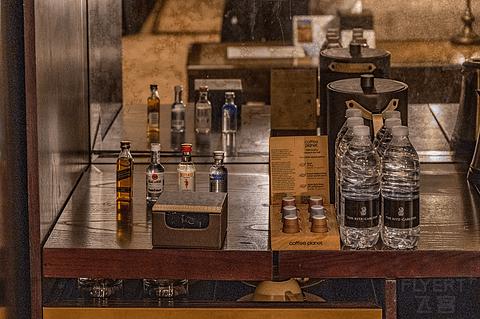 阿联酋丽思卡尔顿,阿联酋野奢帐篷