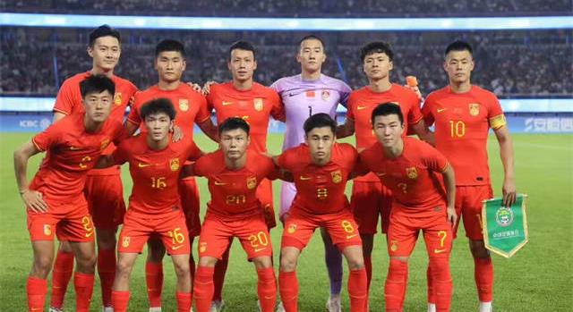 韩国主帅称踢国足很艰难,韩国主教练绝杀后生气