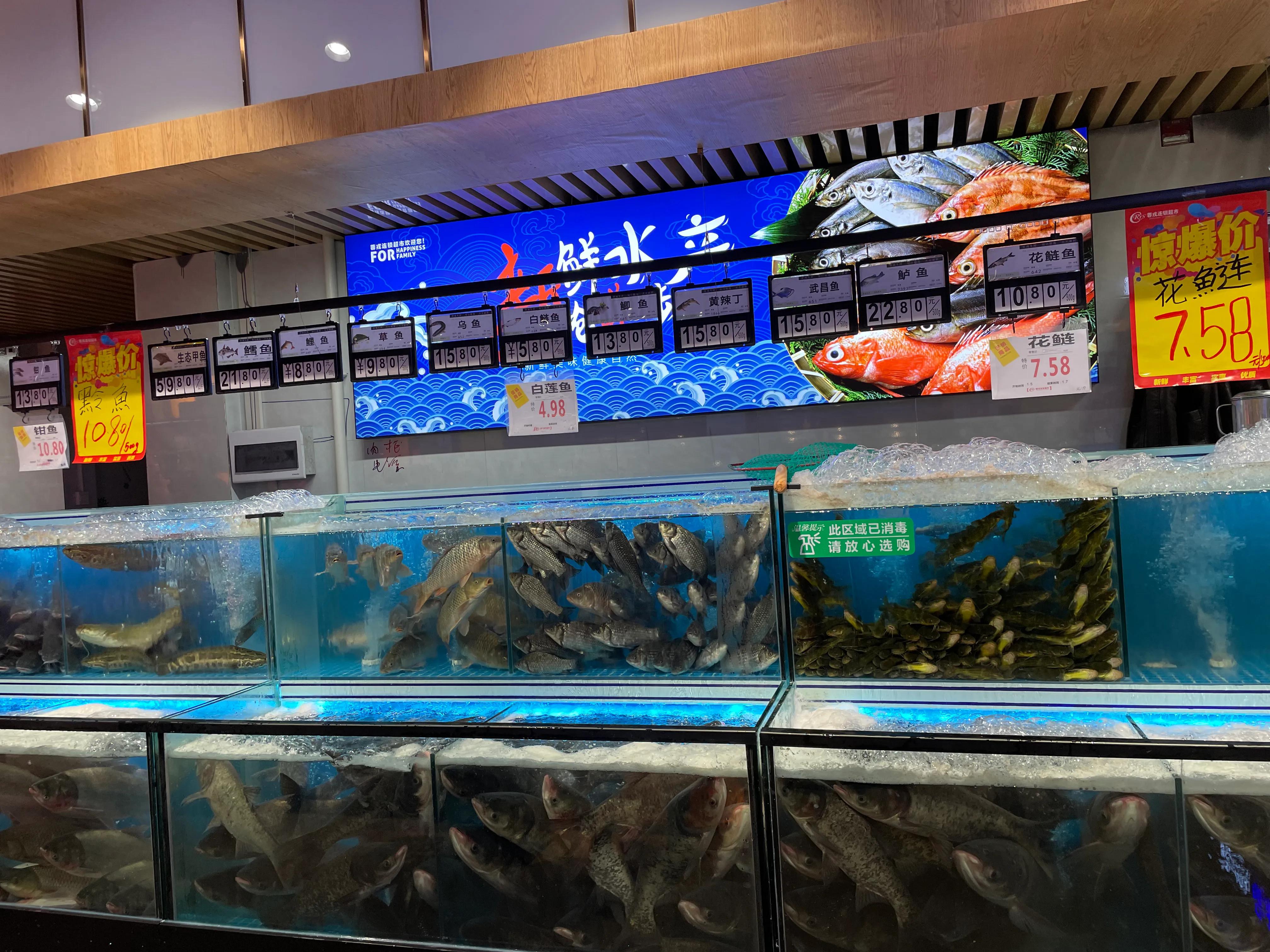 蓉戎连锁超市：2023年精英管理层团建拓展培训圆满结营！