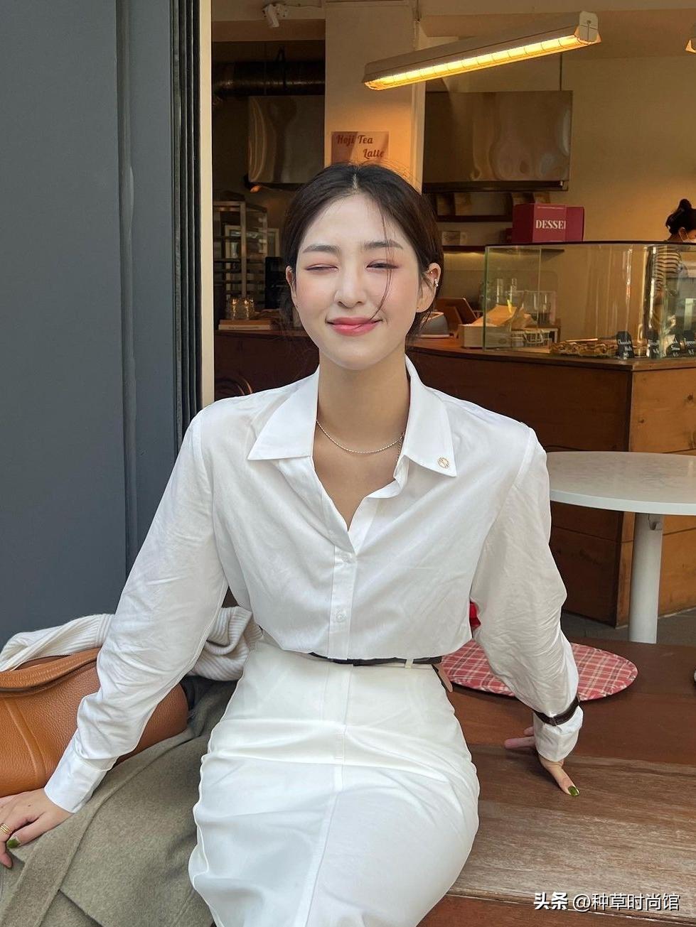 韩国小姐姐冬日穿搭,拜托冬天穿短袖