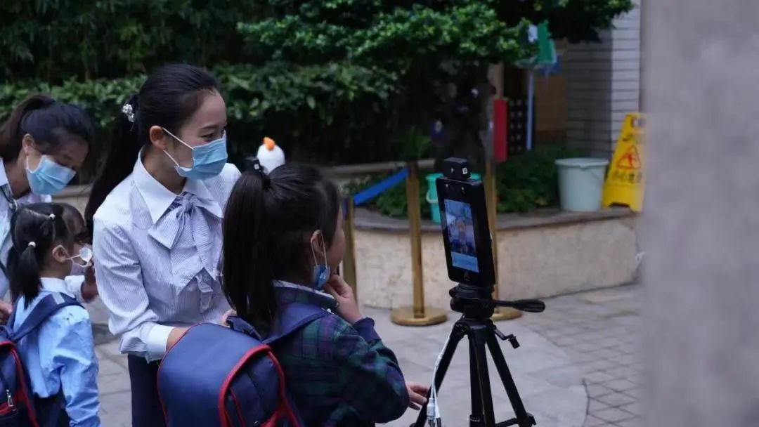 再见了，小盆友——9月19日成都家长成功“解除居家”……